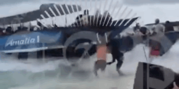 Turista botada desde una lancha por el fuerte oleaje presenta grave lesion en columna. Gobierno Departamental, Findeter y Coralina no tienen excusas para aplazar la construcción del muelle en Johnny Cay 